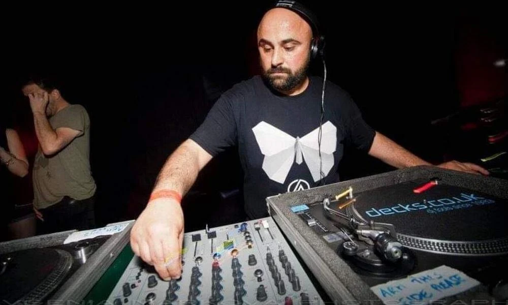 Λονδίνο: Έλληνας dj μεταμορφώνει κήπους σε έργο τέχνης